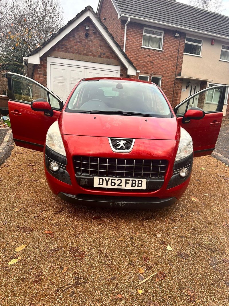 PEUGEOT 3008 1.6 e-HDi Active EGC Euro 5 (s/s) 5dr